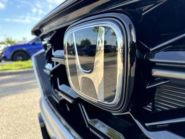 new 2025 Honda CR-V Hybrid car, priced at $37,320