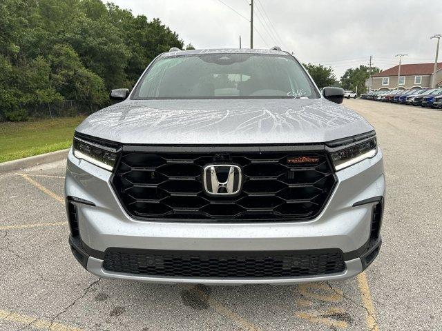 new 2025 Honda Pilot car, priced at $48,588
