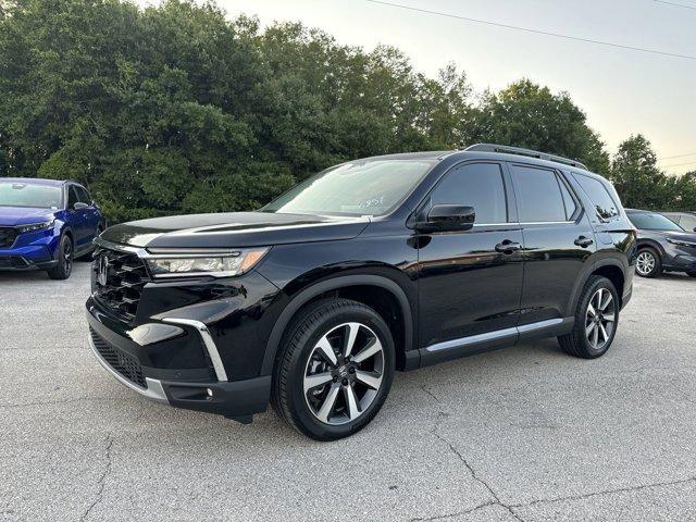 new 2025 Honda Pilot car, priced at $45,524