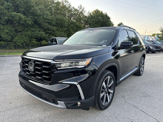 new 2025 Honda Pilot car, priced at $45,524