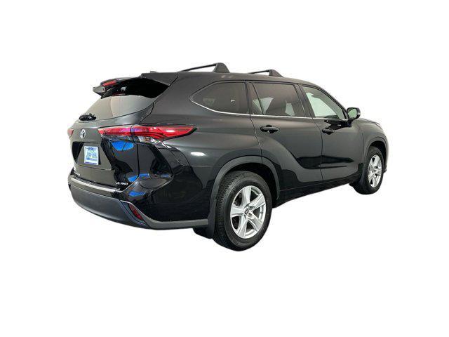 used 2022 Toyota Highlander car, priced at $30,100