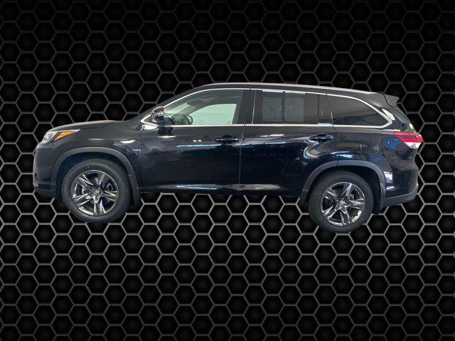 used 2018 Toyota Highlander car, priced at $27,701