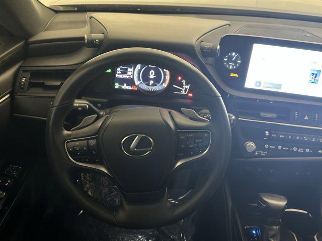 used 2023 Lexus ES 300h car, priced at $39,405