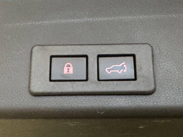 used 2022 Subaru Ascent car, priced at $27,321