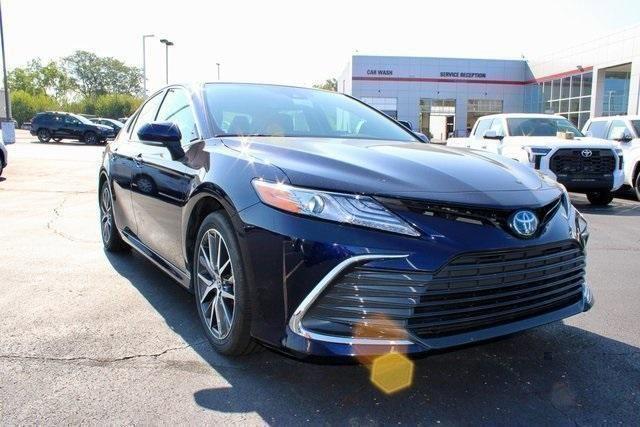 used 2022 Toyota Camry Hybrid car, priced at $28,842