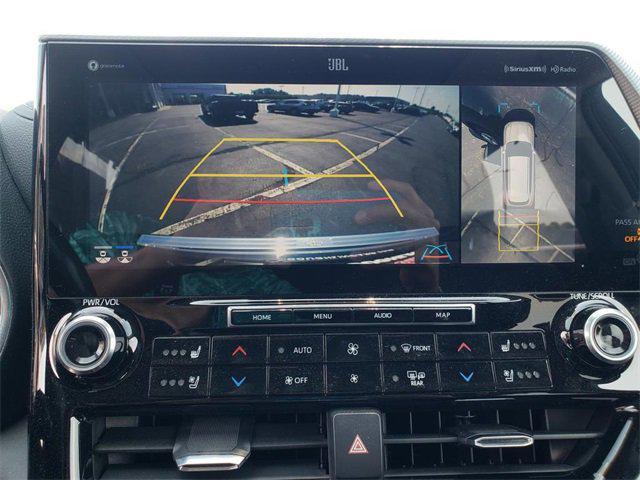 used 2022 Toyota Highlander car, priced at $40,140