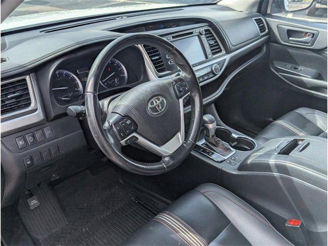 used 2019 Toyota Highlander car, priced at $21,362