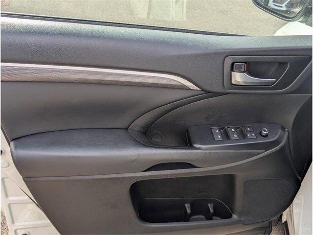 used 2019 Toyota Highlander car, priced at $21,362