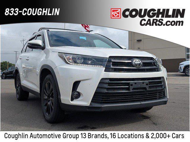 used 2019 Toyota Highlander car, priced at $21,362