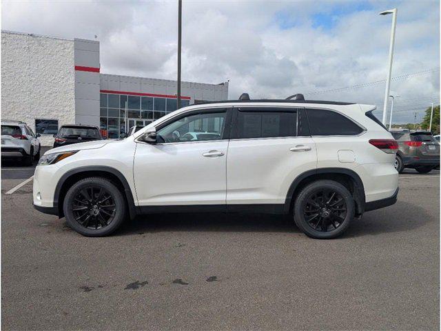 used 2019 Toyota Highlander car, priced at $21,362