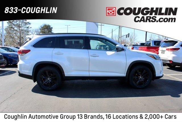 used 2019 Toyota Highlander car, priced at $26,739