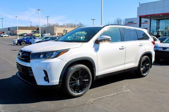 used 2019 Toyota Highlander car, priced at $26,739