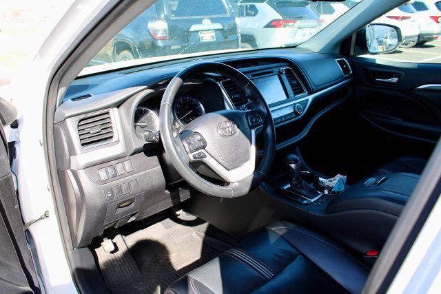 used 2019 Toyota Highlander car, priced at $26,739