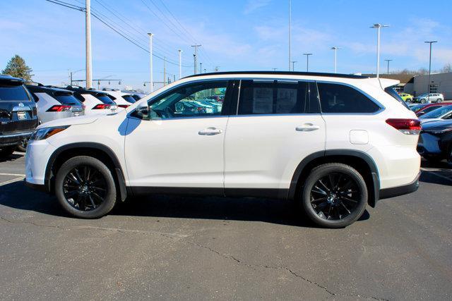 used 2019 Toyota Highlander car, priced at $26,739