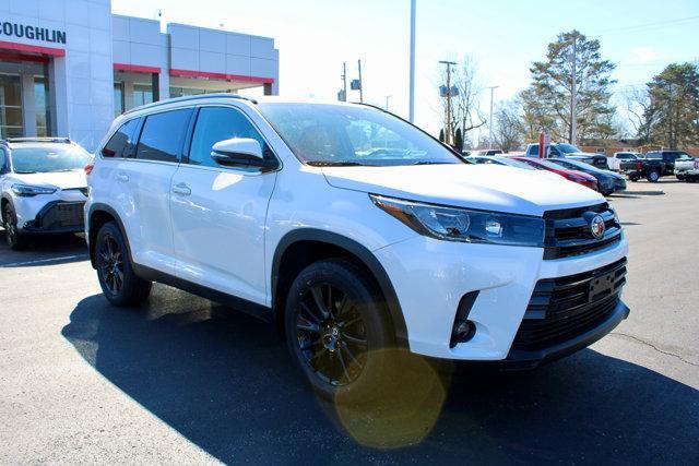 used 2019 Toyota Highlander car, priced at $26,739