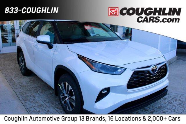 new 2025 Toyota Highlander car, priced at $46,873