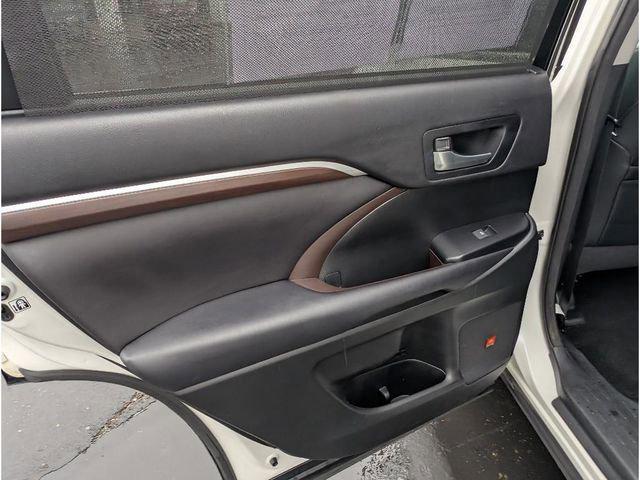 used 2016 Toyota Highlander car, priced at $13,698