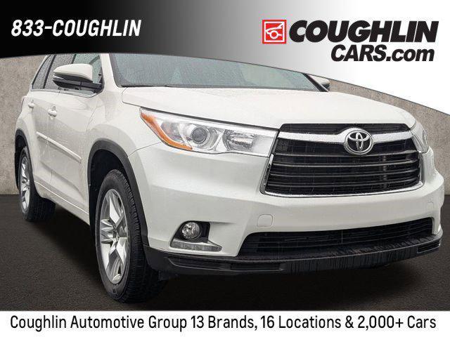 used 2016 Toyota Highlander car, priced at $13,698