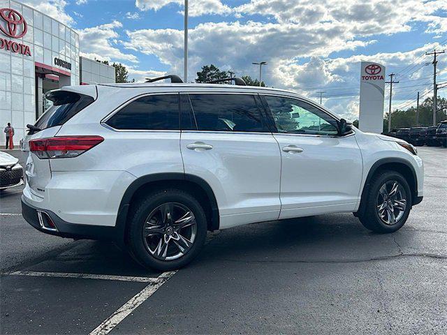 used 2019 Toyota Highlander car, priced at $32,233