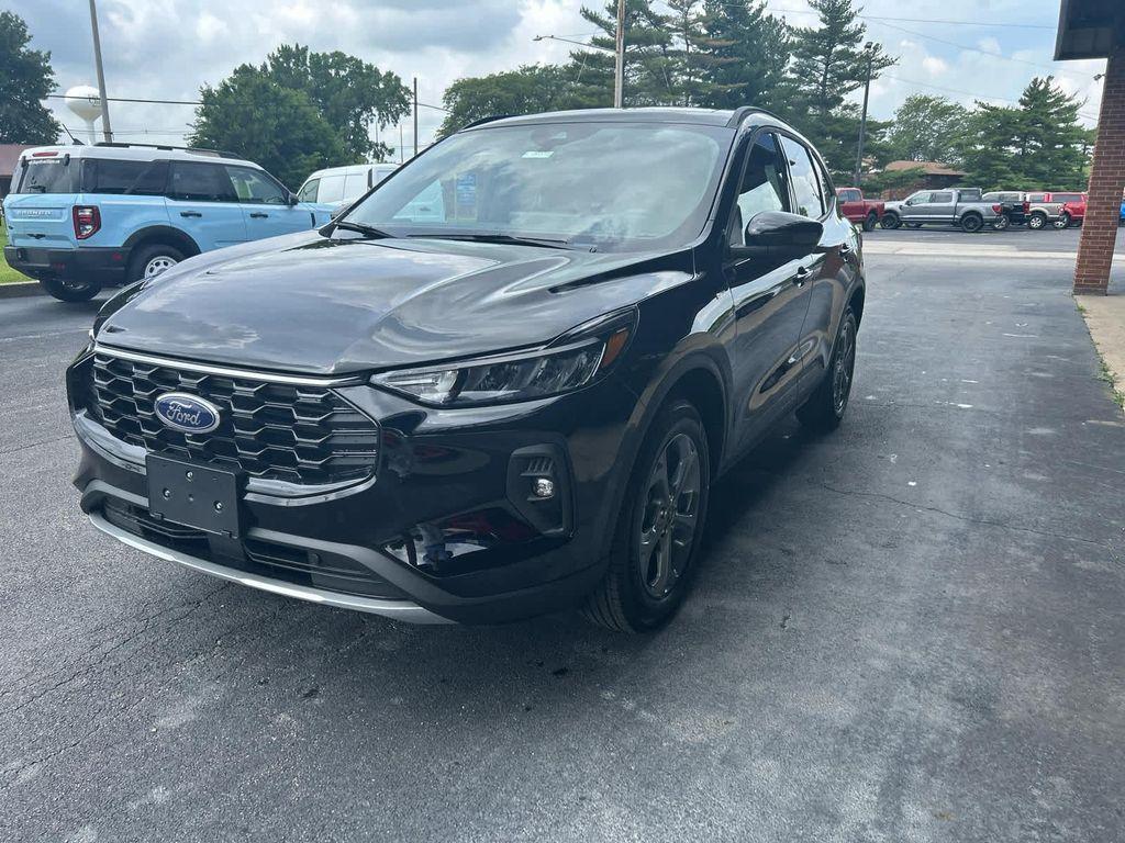 new 2025 Ford Escape car, priced at $40,980