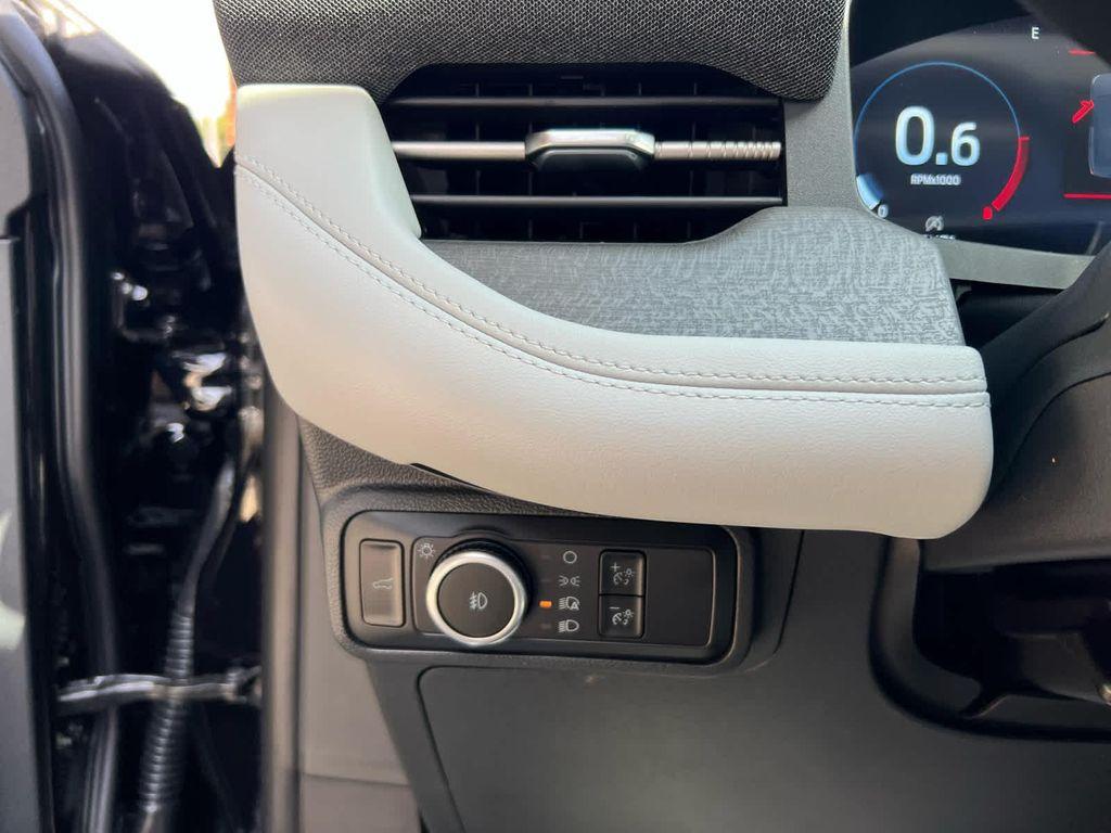 new 2025 Ford Explorer car, priced at $61,800
