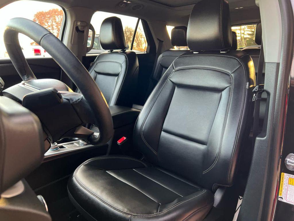 used 2024 Ford Explorer car, priced at $31,751