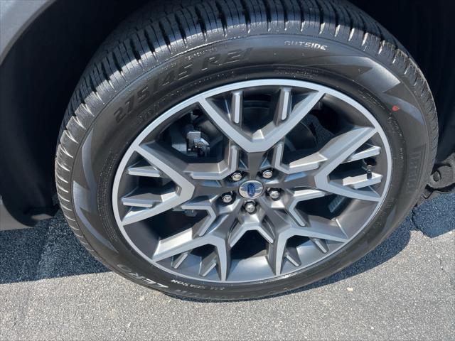 new 2025 Ford Explorer car, priced at $61,365
