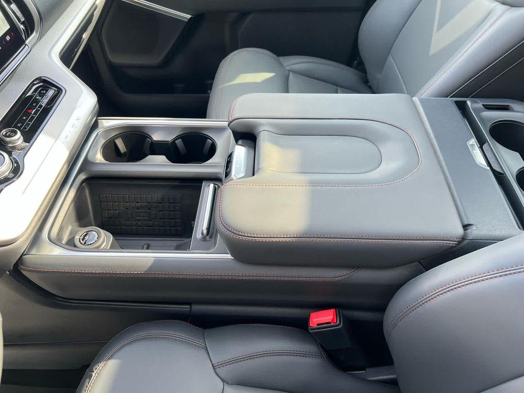 new 2025 Ford Expedition Max car, priced at $75,385