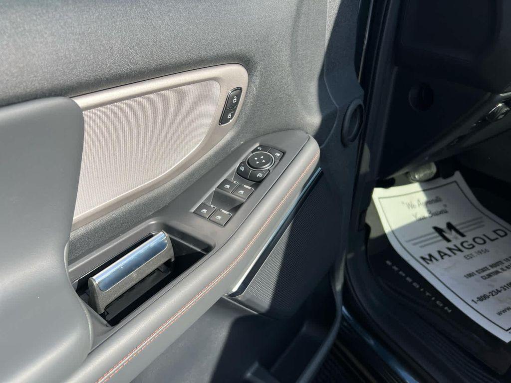 new 2025 Ford Expedition Max car, priced at $75,385