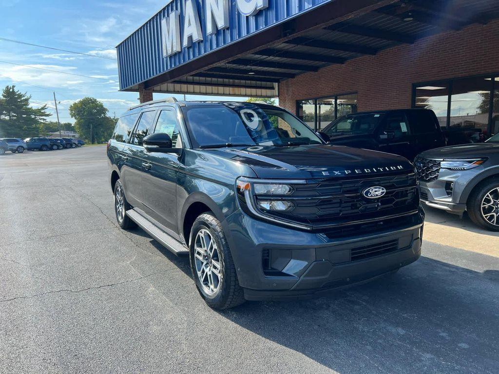 new 2025 Ford Expedition Max car, priced at $75,385