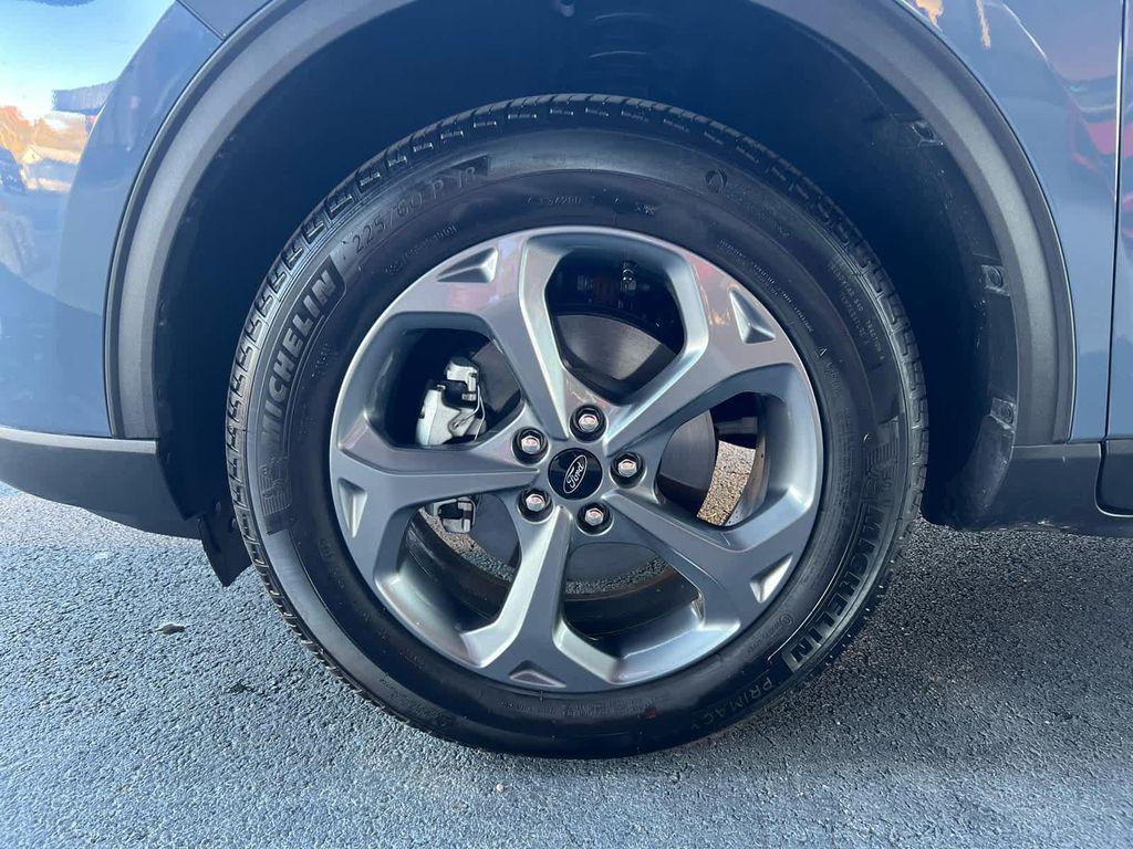 used 2025 Ford Escape car, priced at $28,615