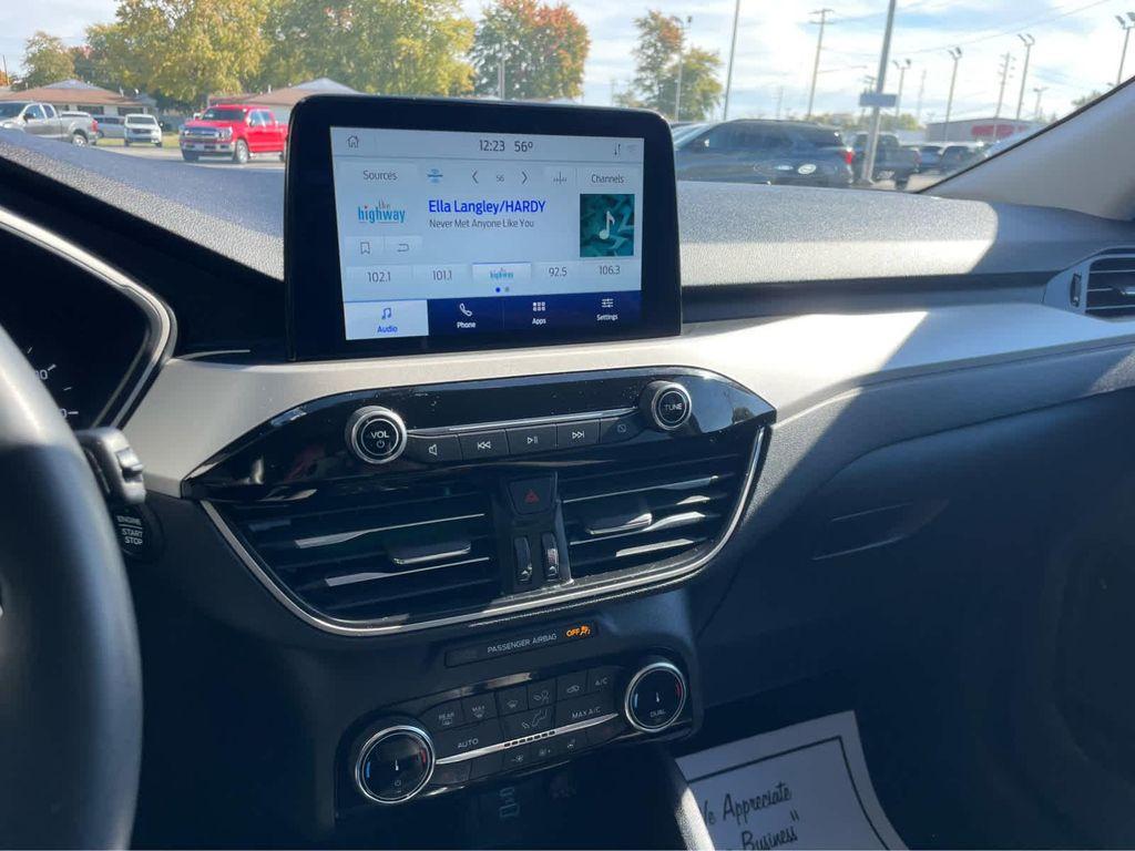 used 2022 Ford Escape car, priced at $23,337