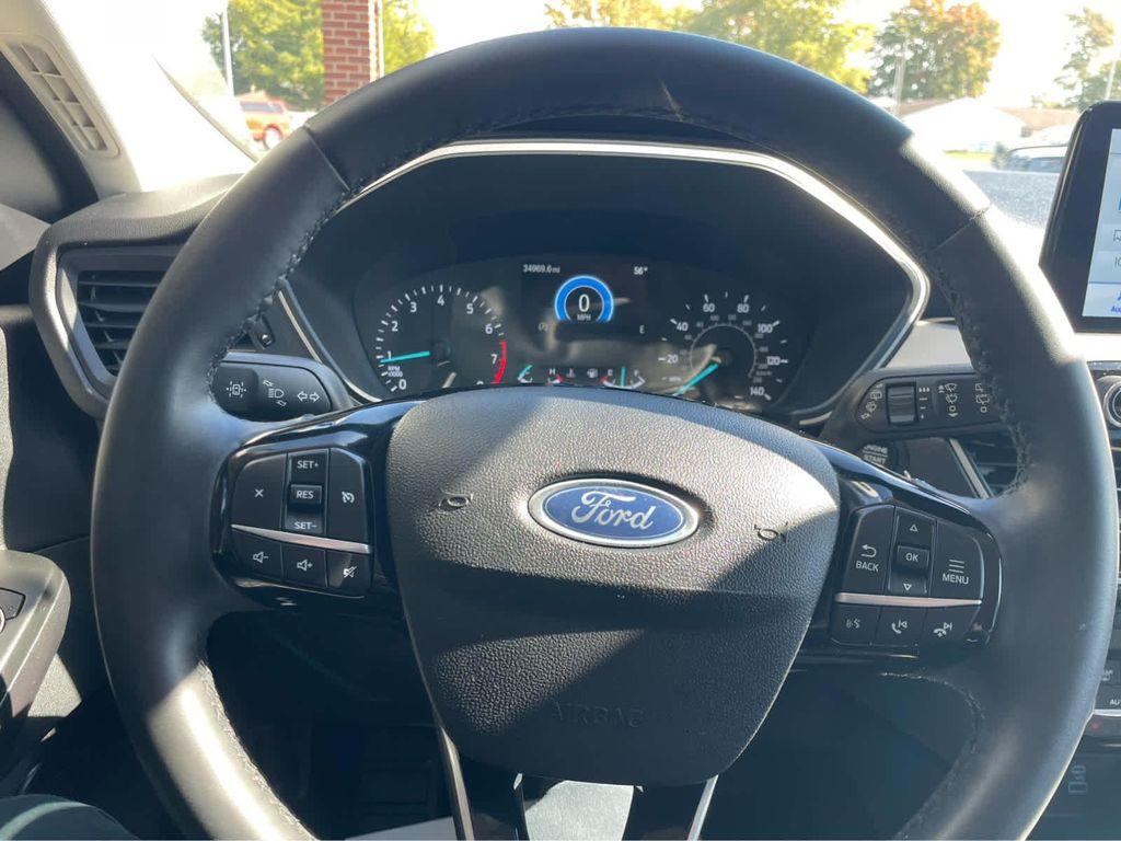 used 2022 Ford Escape car, priced at $23,337