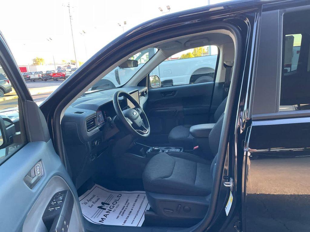 new 2025 Ford Maverick car, priced at $38,260