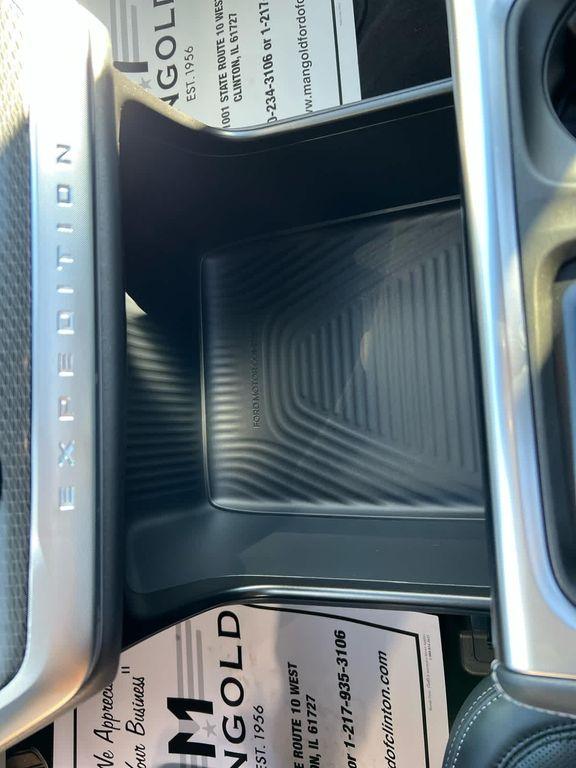 new 2025 Ford Expedition car, priced at $86,225