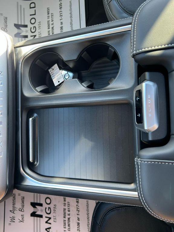 new 2025 Ford Expedition car, priced at $86,225