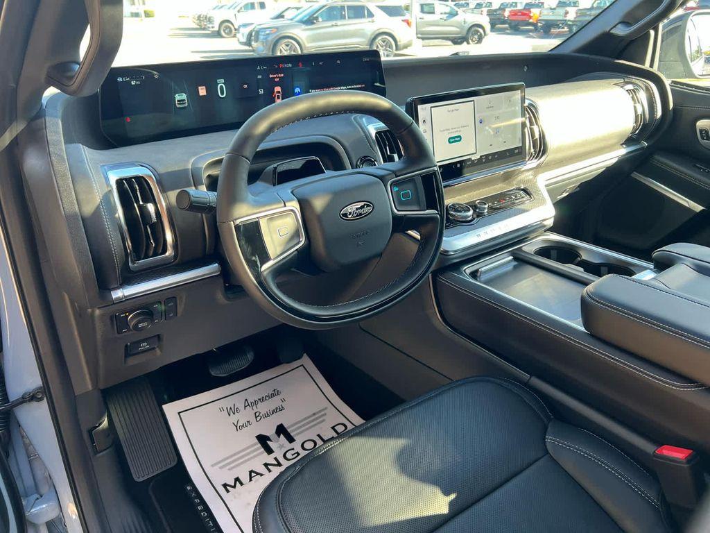 new 2025 Ford Expedition car, priced at $86,225