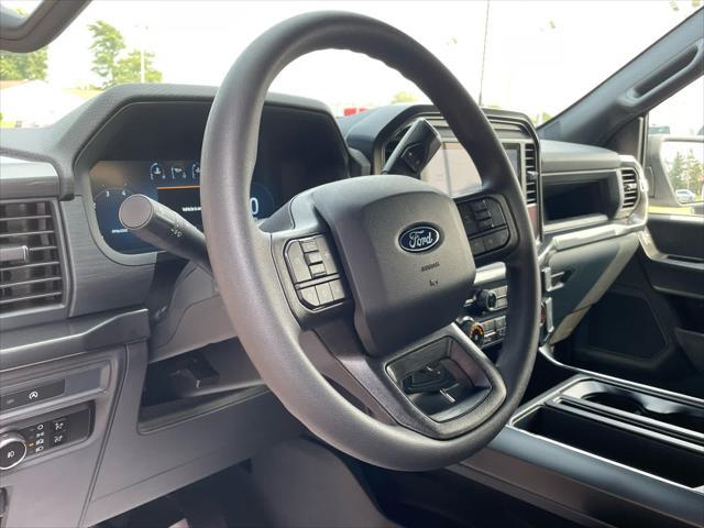 new 2025 Ford F-150 car, priced at $51,860