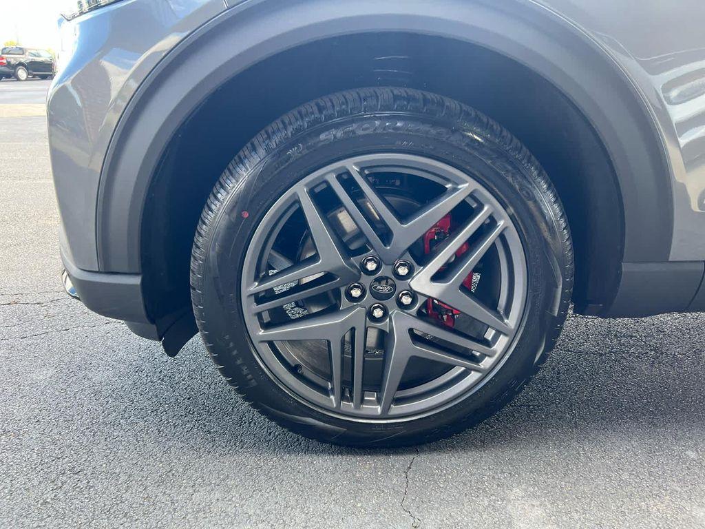 new 2025 Ford Explorer car, priced at $53,730