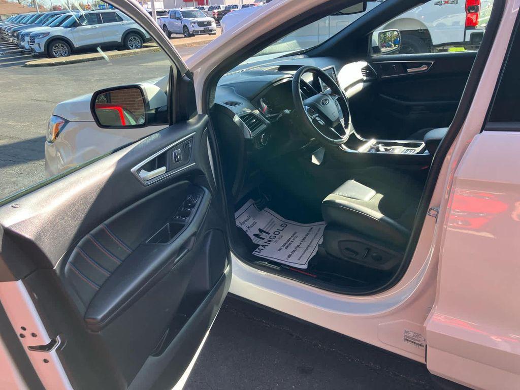 used 2023 Ford Edge car, priced at $34,056