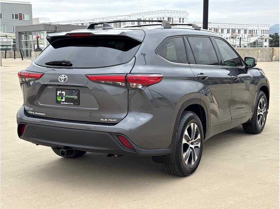 used 2020 Toyota Highlander car, priced at $24,990