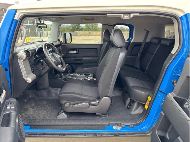 used 2007 Toyota FJ Cruiser car, priced at $27,990