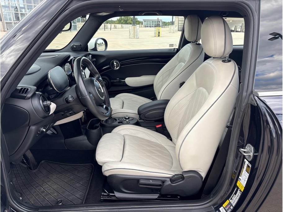 used 2024 MINI Hardtop car, priced at $22,490