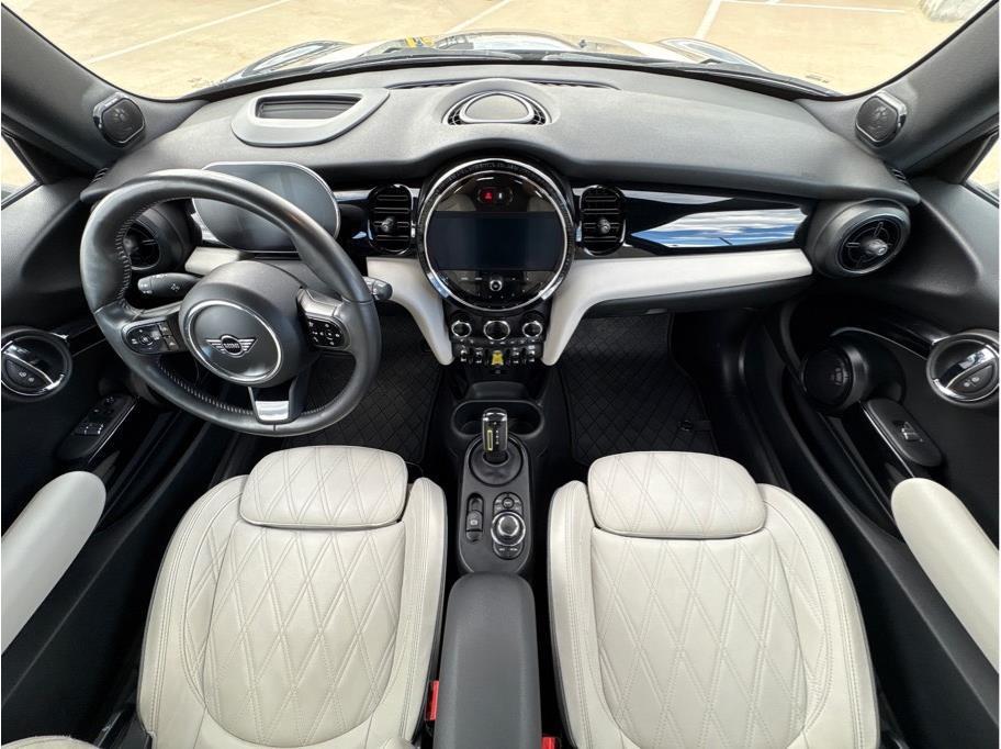 used 2024 MINI Hardtop car, priced at $22,490