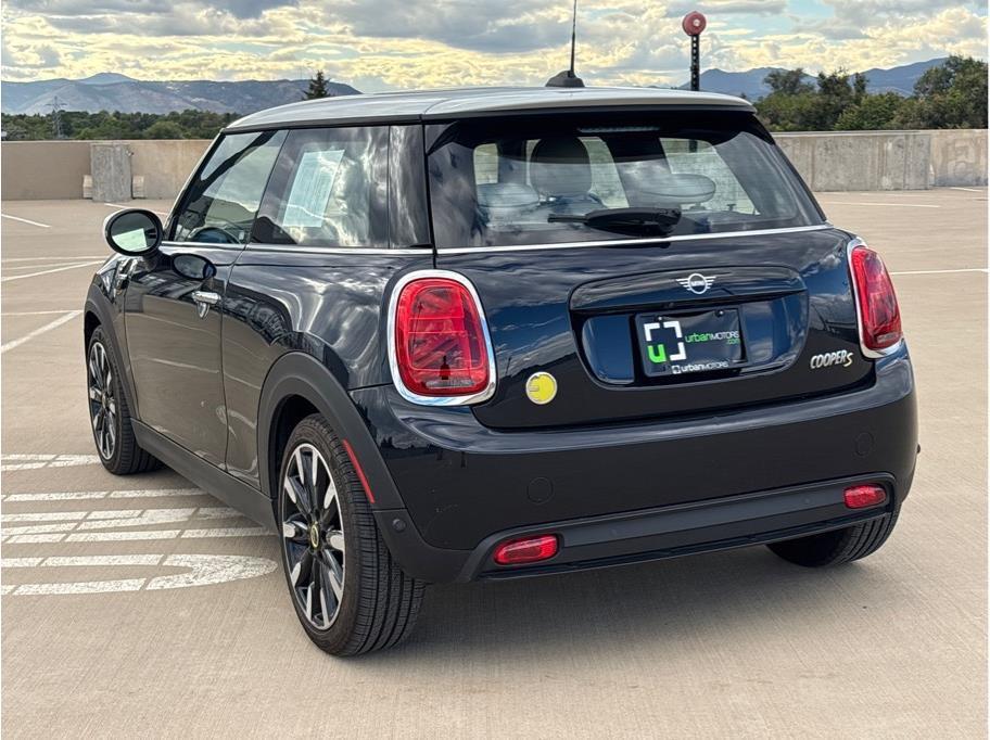 used 2024 MINI Hardtop car, priced at $22,490