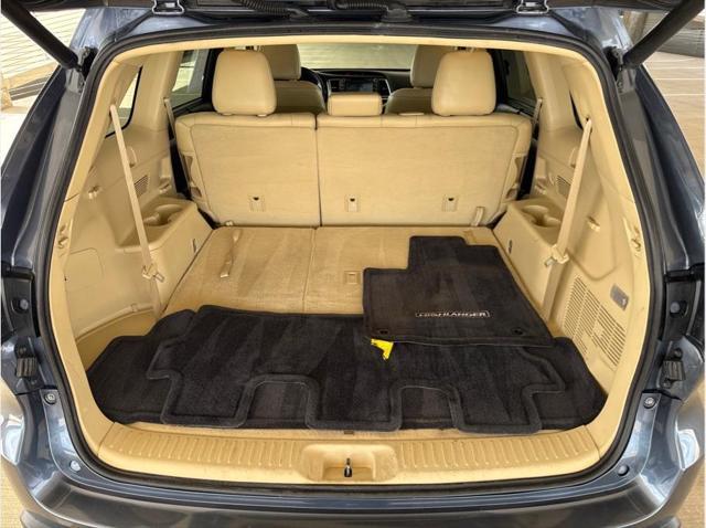 used 2017 Toyota Highlander car, priced at $24,990