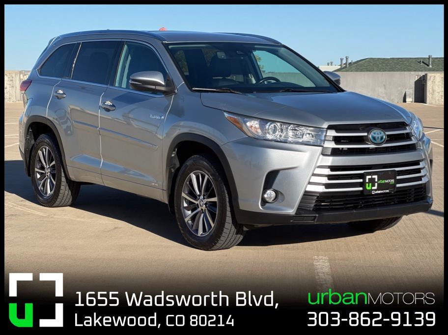 used 2018 Toyota Highlander Hybrid car, priced at $26,990