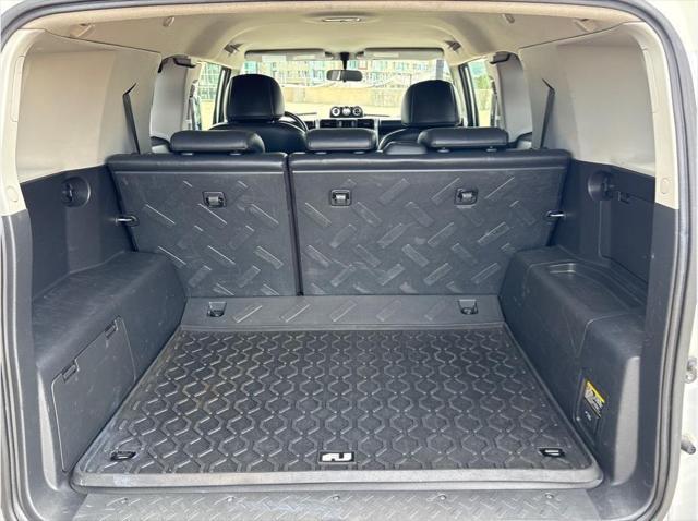 used 2007 Toyota FJ Cruiser car, priced at $15,990