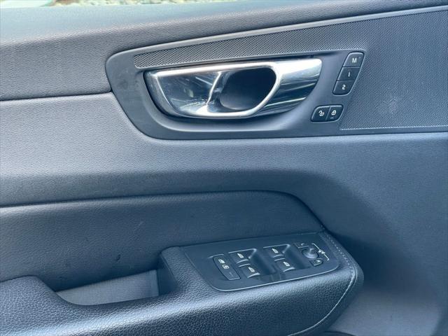 used 2020 Volvo XC60 car, priced at $21,546
