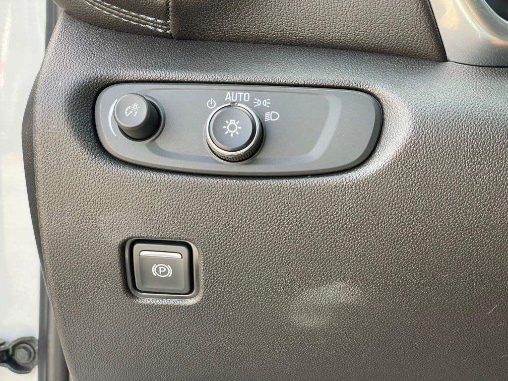 used 2022 Chevrolet Blazer car, priced at $25,000